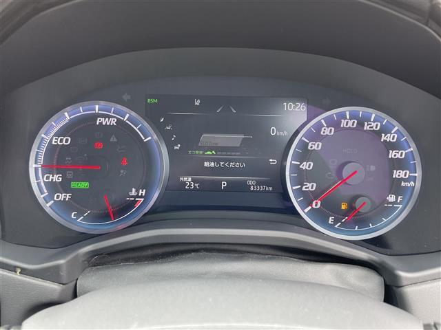 気になる車はすぐにお問い合わせください！画面右側の0066から始まる無料ダイヤルからお問い合わせ下さい！専門スタッフがお車のご質問にお答えいたします！