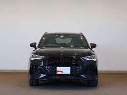 Audi RS Q3/ブラックAudi rings＆ブラックスタイリング/アルミホイール 5Vスポークポリゴンデザイン ブラック 8.5J x 21 255/35 R21/マトリクスLEDヘッドライト