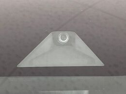 【エマージェンシーブレーキ】走行中に前方の車両等を認識し、衝突しそうな時は警報とブレーキで衝突回避と被害軽減をアシスト。より安全にドライブをお楽しみいただけます。