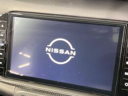 【純正ナビ】人気の純正ナビを装備。オーディオ機能も充実しており、Bluetooth接続すればお持ちのスマホやMP3プレイヤーの音楽を再生可能！毎日の運転がさらに楽しくなります！！