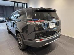 カラーはブリリアントブラッククリスタル