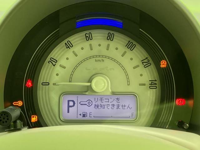 WECARSの展示場では実際に見て、触ってお車をお選びいただけます！知識の豊富な営業スタッフが様々なカーライフをご提案いたします！