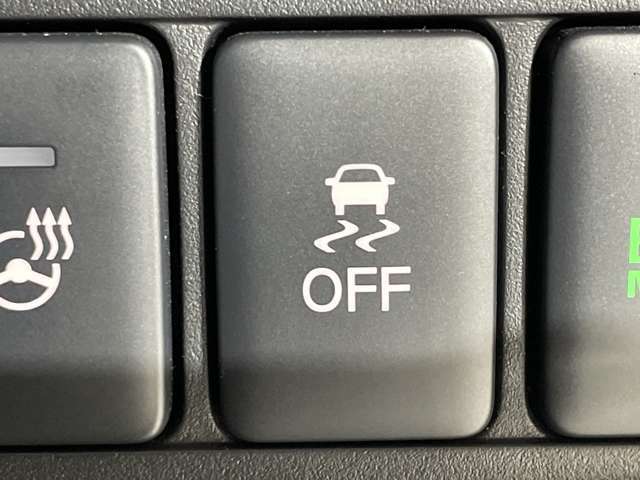 【運転席操作部】快適なドライブを楽しむための機能が装備されています！運転席から触れるので、使いやすいです！除菌プランいれていただくと、さらに清潔で安心していただけます！