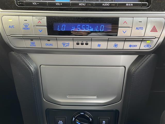 気になる車はすぐにお問い合わせください！画面右側の0066から始まる無料ダイヤルからお問い合わせ下さい！専門スタッフがお車のご質問にお答えいたします！