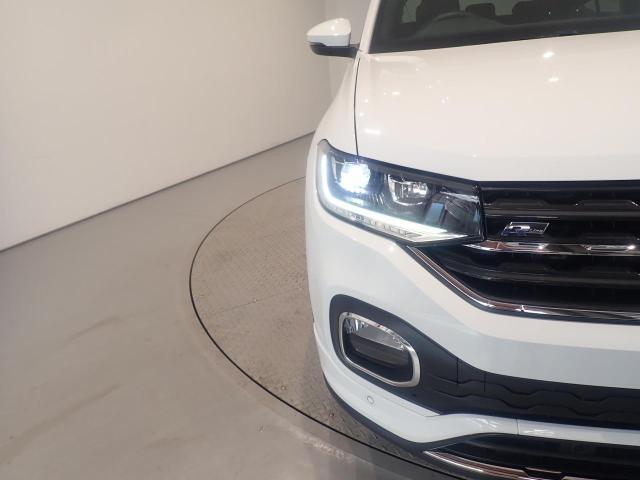 LEDヘッドランプを装備していますので、消費電力も少なく、とってもECO。