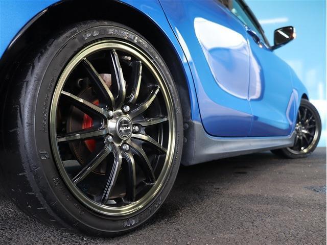 【ホイール】キズもすくなく輝きがある綺麗なホイールです！ご不明点やご来店のお際は是非お電話でご連絡下さい！