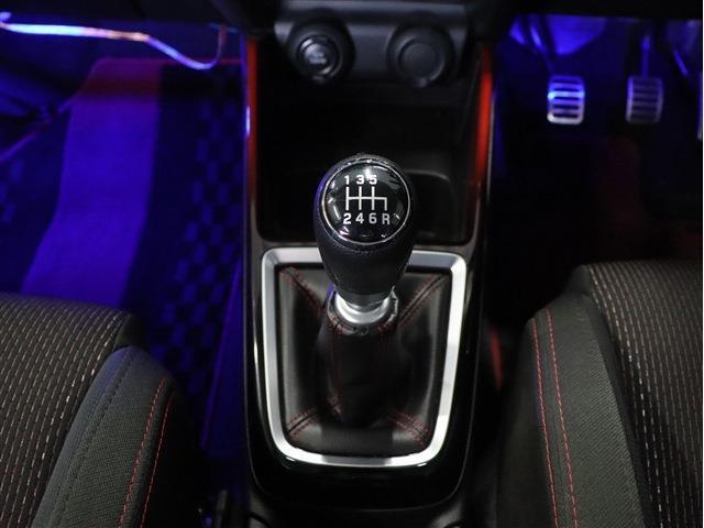 【6MT】シフトチェンジも思いのままで、ドライブがもっと楽しくなります！