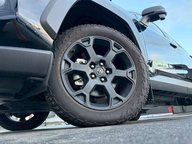 【タイヤ交換もお任せください！！】当店ではタイヤ交換、エアー調整も行っております！お声がけください♪