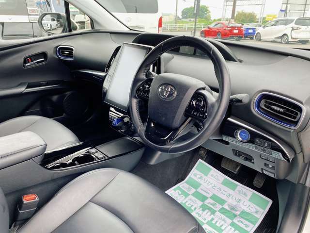 広々とした運転席周り♪