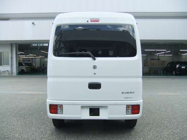 ★中古車は『一物一価』・『早いもの勝ち！』　ネットの社会に伴い掲載からご成約までの時間が早くなっております！　「見に行ったのに車が無かった！」という事がないように、ご来店の際はご連絡下さい！（^^♪