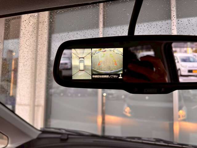 マルチアラウンドビューモニターを装備しておりますので、駐車時も安心ですね