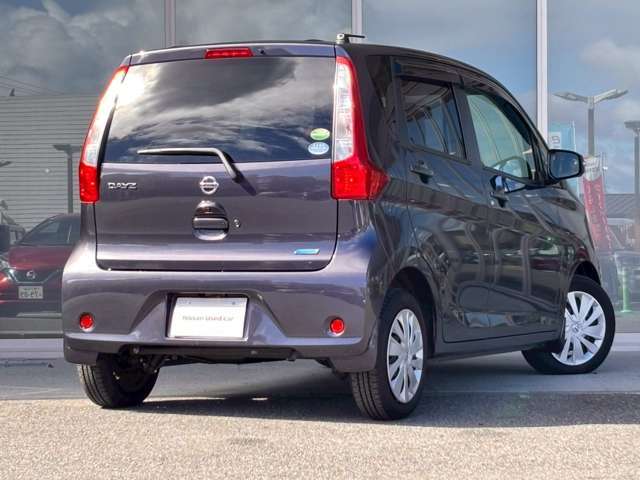 目立つ傷もなく綺麗な状態です。遠方のお客様にはライブ配信、写真、動画などお送りも出来ますのでお気軽にスタッフまでお問合せ下さい。