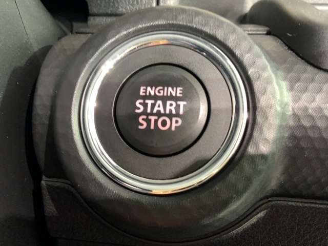 ワンプッシュでエンジンのスタート、ストップが出来て便利です。