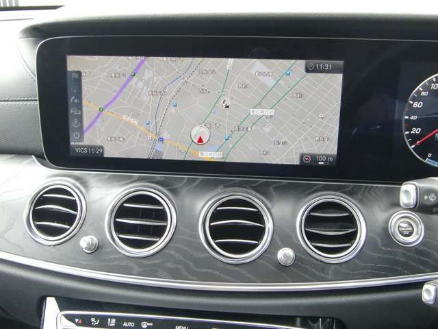 大きなナビモニターが見やすいです！