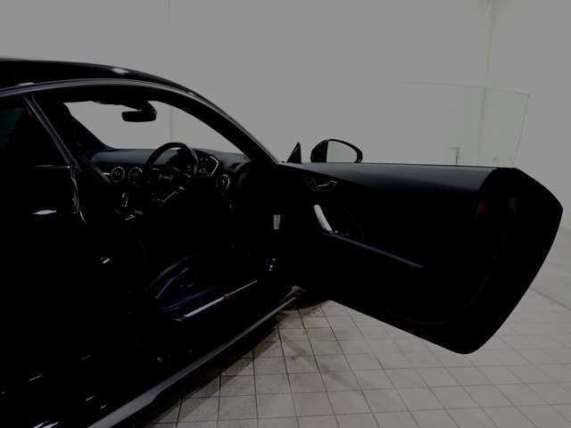 ☆AAA保証☆初年度登録から3年以上10年以内（10万キロ以下）の車両には、ご登録日から1年間の充実した保証を無償で付帯致します。さらに有償にて延長保証（1年・2年）もご加入いただけます。