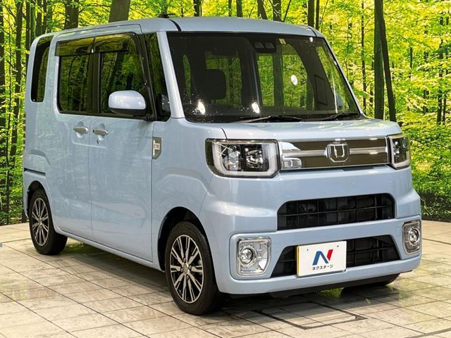 大好評のボディコーティング「弾スプラッシュコート」もご納車までに施工可能。通常のガラスコートと異なる、耐久年数6年の無機質ガラスコーティングが、ボディをキレイな状態に保ってくれます。