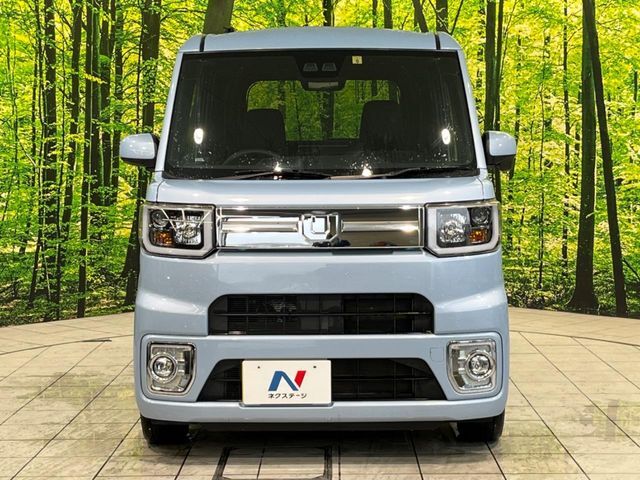 弊社では、全車『修復歴なし』のお車のみ取り扱っております。専任バイヤーによる厳選した仕入れの後、入庫後の車両チェックを行い、ネクステージが認定した高品質な中古車をご提供しております。
