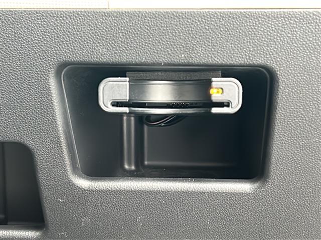 【　ETC　】今やカーライフにおける重要性はナビにも匹敵するのではないでしょうか？セットアップを行うことで利用可能になります！