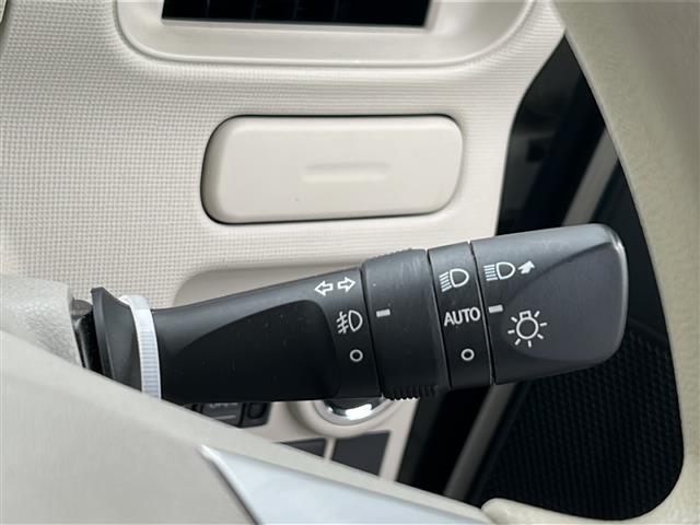 【　オートライト　】オートライトなのでライトの点け忘れを気にすることなく運転が出来ます♪