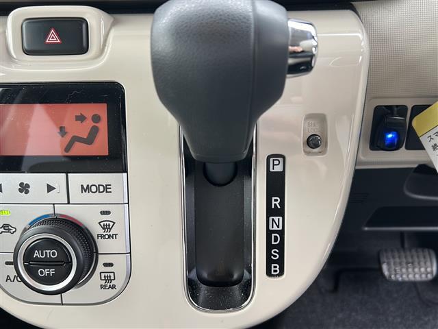 【　シフト　】スムーズなシフトチェンジで快適にお車を操縦していただけます！