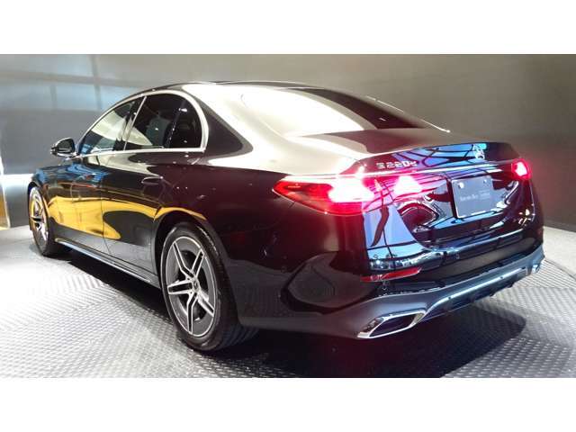 メルセデスの認定中古車「サーティファイドカー」では、専用のコールセンターにオペレータが24時間365日待機。