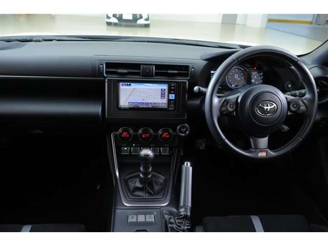 ☆直接、現車確認が可能なお客様のみの販売となります☆お客様のご来店を心よりお待ちしております。在庫状況は常に変わりますので、先ずは電話いただけると幸いです。