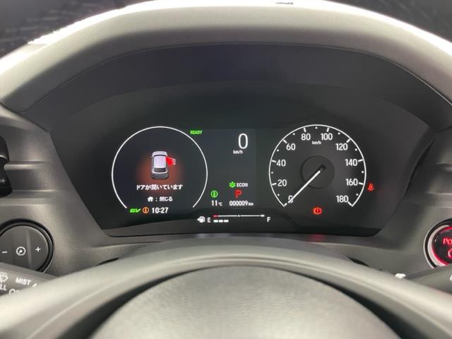 【スピードメーター】メーターがシンプルで見やすく運転しやすいですね！