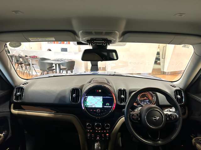 ぜひ厳選したドイツプレミアムブランドのお車を、見て・触って・比べてください！