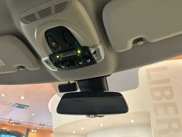 保証プランを豊富に用意しております。コーティングなどのオプションサービスも自由にお選び頂けます。皆様のカーライフをより良いものに致します。