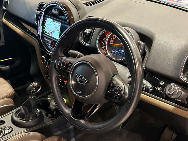 コンセプトは【五感で較べる】。お気軽にスタッフにお尋ね下さい！