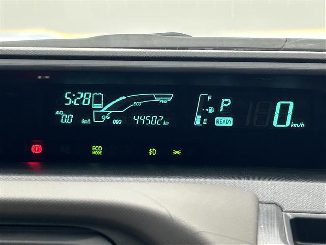 【スピードメーター】メーターがシンプルで見やすく運転しやすいですね！