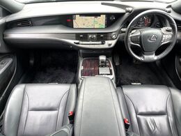 グループ総在庫数約30，000台！！全国の系列店からメーカー・車種問わずご紹介出来るので、あなたにピッタリのお車が見つかるはずです♪まずはお問い合わせ下さい☆