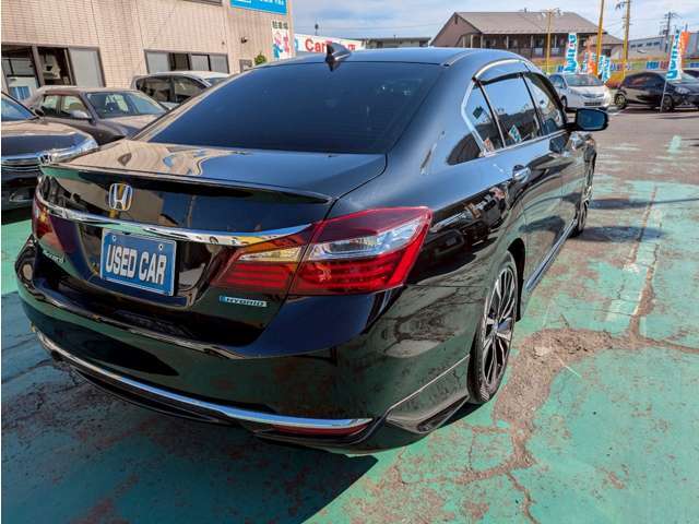 テールレンズもキレイです個性が光る車です
