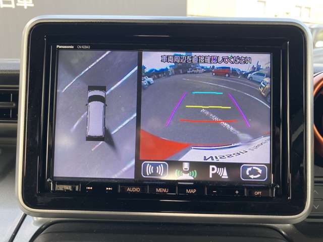 アラウンドビューモニター　駐車場での車庫入れや狭い道路での走行にカメラで確認が出来るので安心です。