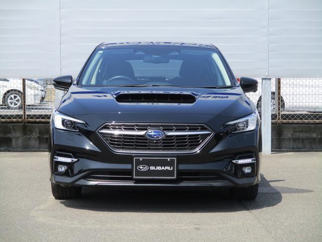 SUBARU認定中古車は、独自の基準を満たした品質の良い車です。徹底したチェックと点検整備により、お乗りいただけます。