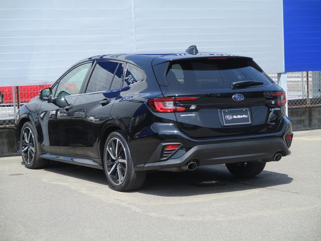 SUBARU認定中古車なら、すべての車が第三者機関(AIS)の評価を受けているので、車両の状態がはっきりと分かります。