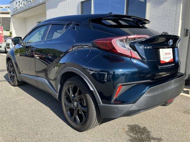 ぜひ実際に色を確認していただきたい1台です。