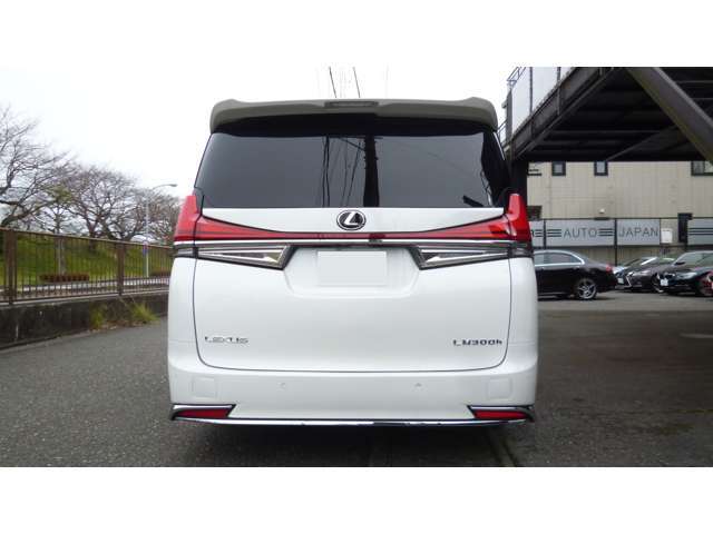 後方からの画像になります。