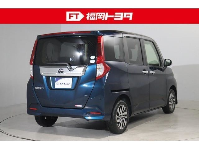 トヨタ認定中古車、評価4相当。キズ、へこみが少なく全体的に良好です。