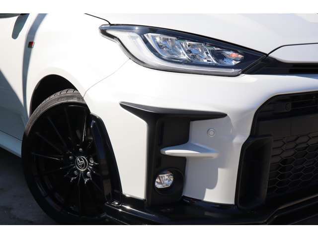 ［車検＆一搬整備＆板金塗装］　無料代車を15台以上完備致しております。車検、一般整備、板金塗装、カスタム等いつでも承りますので、お気軽にお問い合わせ下さ～い＾＾持込部品の取付もOKですよ～♪♪