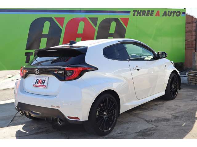 ［カスタム］　　各種カスタムも是非、お任せ下さい♪♪　ナビ、オーディオ類やセキュリティ、各種パーツ類の販売、取付けを致します。当社でご成約を頂きましたお客様は、お得な価格にて承ります！！