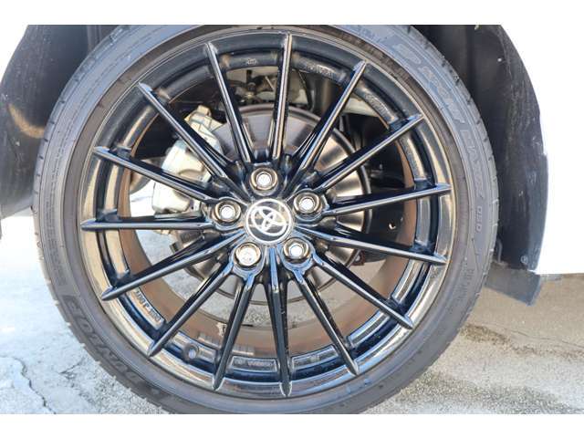 ［任意保険］　お車に乗られる際は，任意保険の加入が必要です。当社はあいおいニッセイ同和損害保険の代理店でございますので、保険加入もお任せ下さい。お客様にとって適した保険プランを御提案させて頂きます。