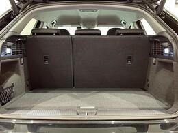 LIBERALAは、輸入車選びの新たなスタイルを提案するインポート・セレクト・ブランドです。オーナー様となる方がクルマから直接感じる感性を第一にした、最良の一台との出会いをコーディネートいたします。