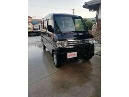 両側スライドドアです。