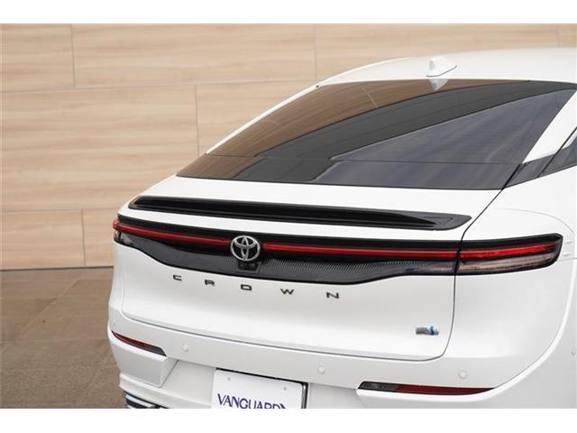 大人気ディーラーオプションのTRD製GRトランクスポイラー装備☆TRDとは、トヨタ公式のブランドで、ドレスアップ効果だけでなく、走行性能の向上等追及した機能美が特徴的なブランドです☆