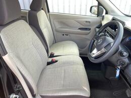 「この車の写真をもっと見たい」「状態が気になる」「この装備はついている？」どんな小さな疑問でもお気軽にお問い合わせください！