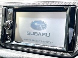 【純正ナビ】人気の純正ナビを装備しております。ナビの使いやすさはもちろん、オーディオ機能も充実！キャンプや旅行はもちろん、通勤や買い物など普段のドライブも楽しくなるはず♪