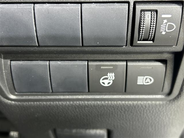 【運転席操作部】快適なドライブを楽しむための機能が装備されています！運転席から触れるので、使いやすいです！除菌プランいれていただくと、さらに清潔で安心していただけます！
