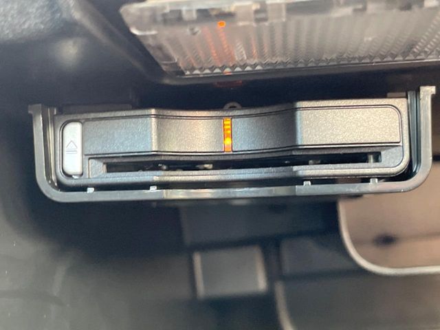 ●ETC車載器（アンテナ分離型音声案内タイプ）：お引き渡し時には再セットアップを実施後、お渡しいたします。マイレージ登録に関してもお気軽にスタッフまでお尋ねください。