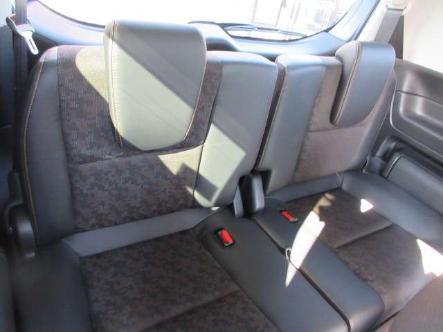 ■車の総合プランナーを目指すサーティーは付属品も多数取扱っております。　カーナビ、TV、バックカメラ、フリップダウンモニターに始まり、ETCやドラレコ、ガラス系コーティング剤から施工まで！！